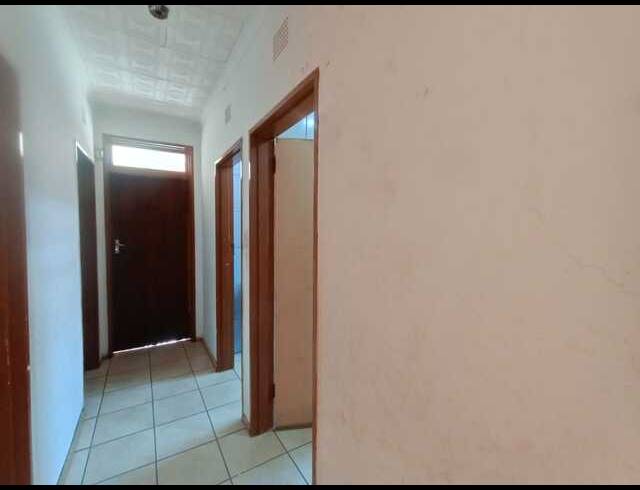 3 BEDROOM HOUSE FOR SALE IN VANDERBIJLPARK CE 5